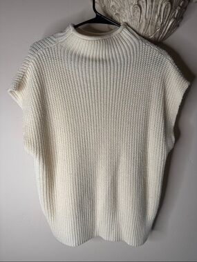 Cream Sleeveless Rib-Knit Mock Neck Sweater - Women